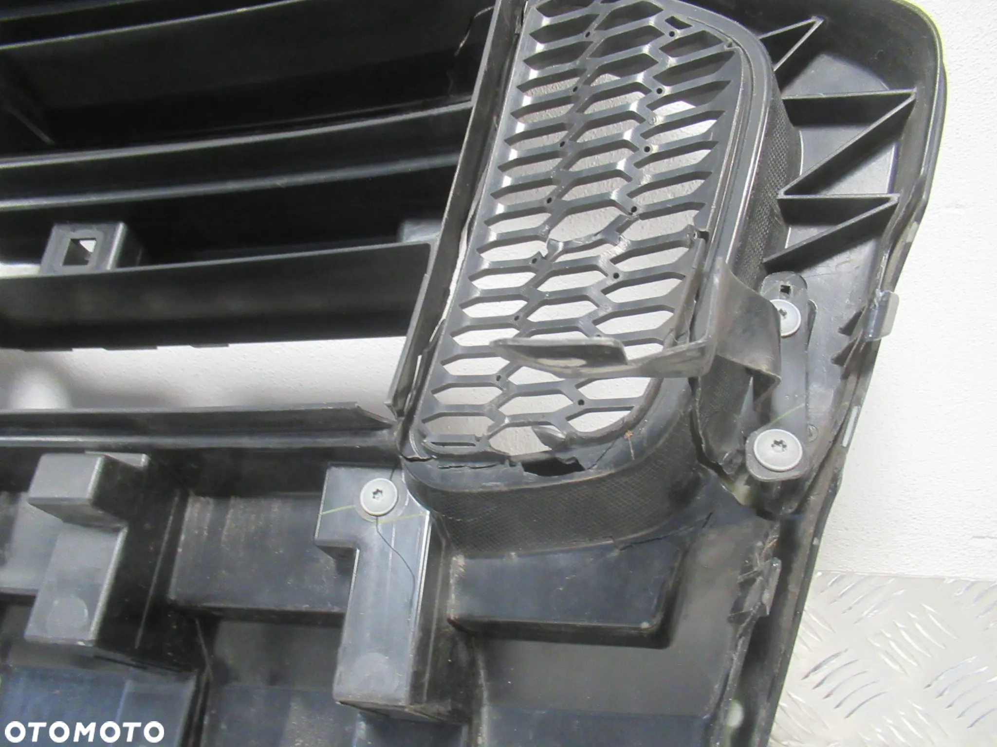 GRILL GRIL ATRAPA FORD RANGER V 5 LIFT 2015-2019 - 17