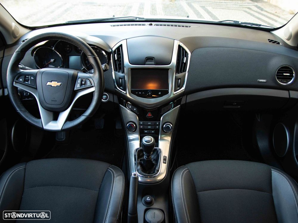 Chevrolet Cruze SW 1.7 VCDi LT - 4