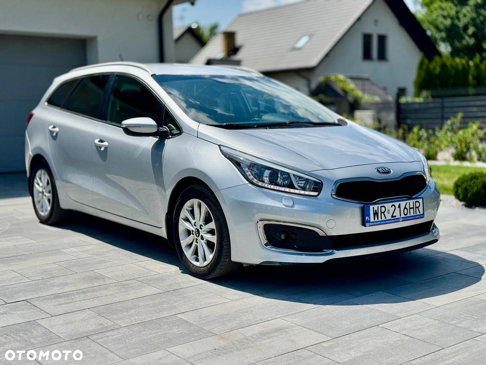 Kia Ceed 1.6 GDI DCT Platinum Edition - 3