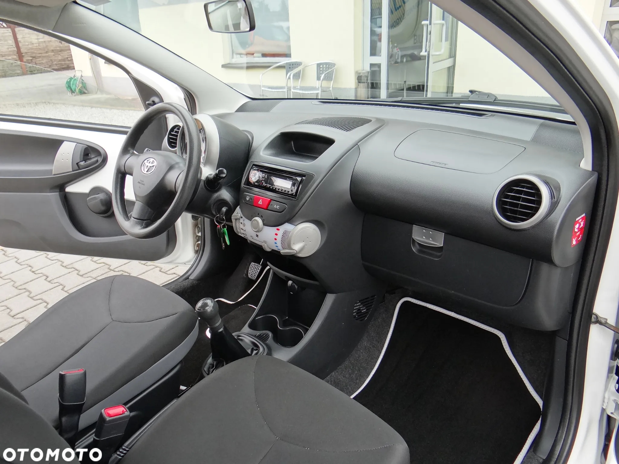 Toyota Aygo 1.0 VVT-i Sol - 29