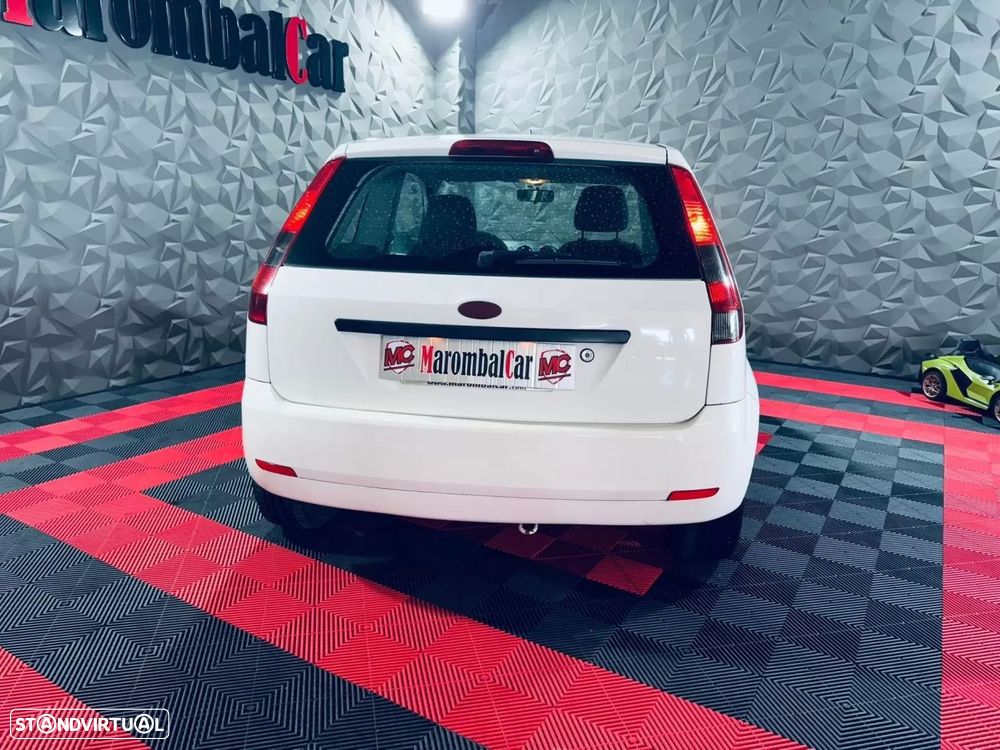 Ford fiesta - 8
