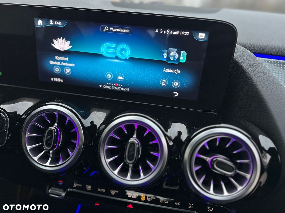 Mercedes-Benz EQA 250 - 26