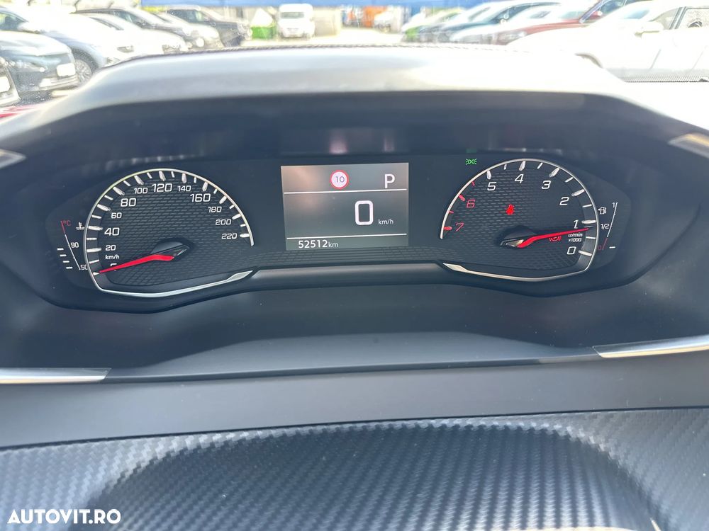 Peugeot 2008 - 11