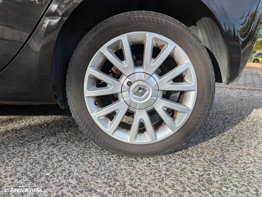 Renault Clio 1.5 dCi Dynamique S - 28