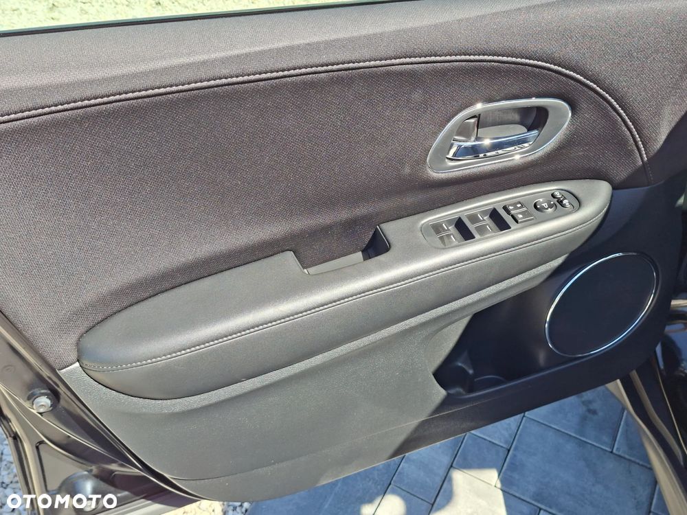 Honda HR-V 1.5 i-VTEC CVT Executive - 29