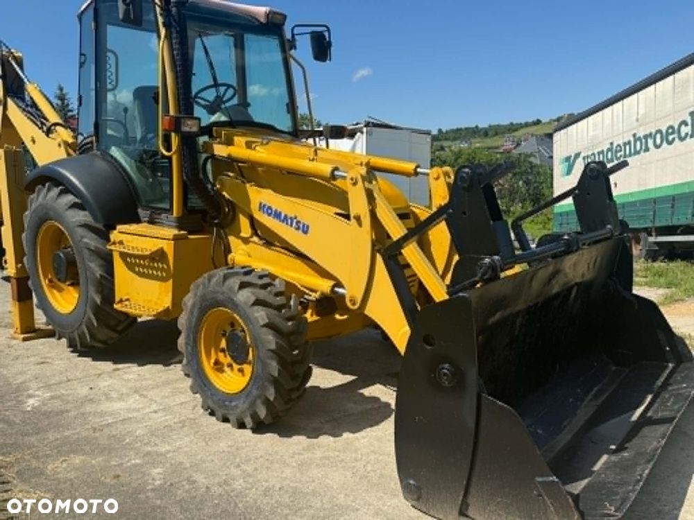 Komatsu Pełna opcja koparko-ładowarka KOMATSU WB07R, TEREX,FERMEC MF 76O - 8