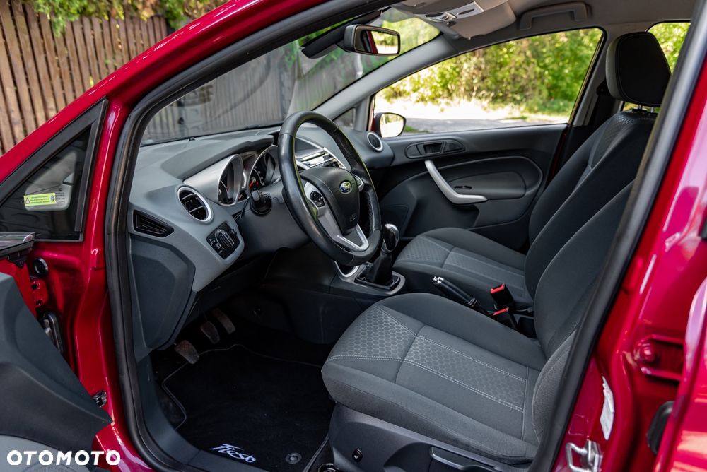 Ford Fiesta 1.4 Titanium - 18