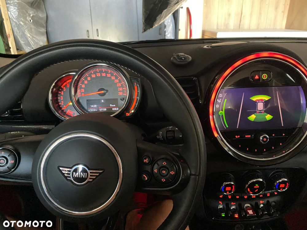 MINI Clubman - 8