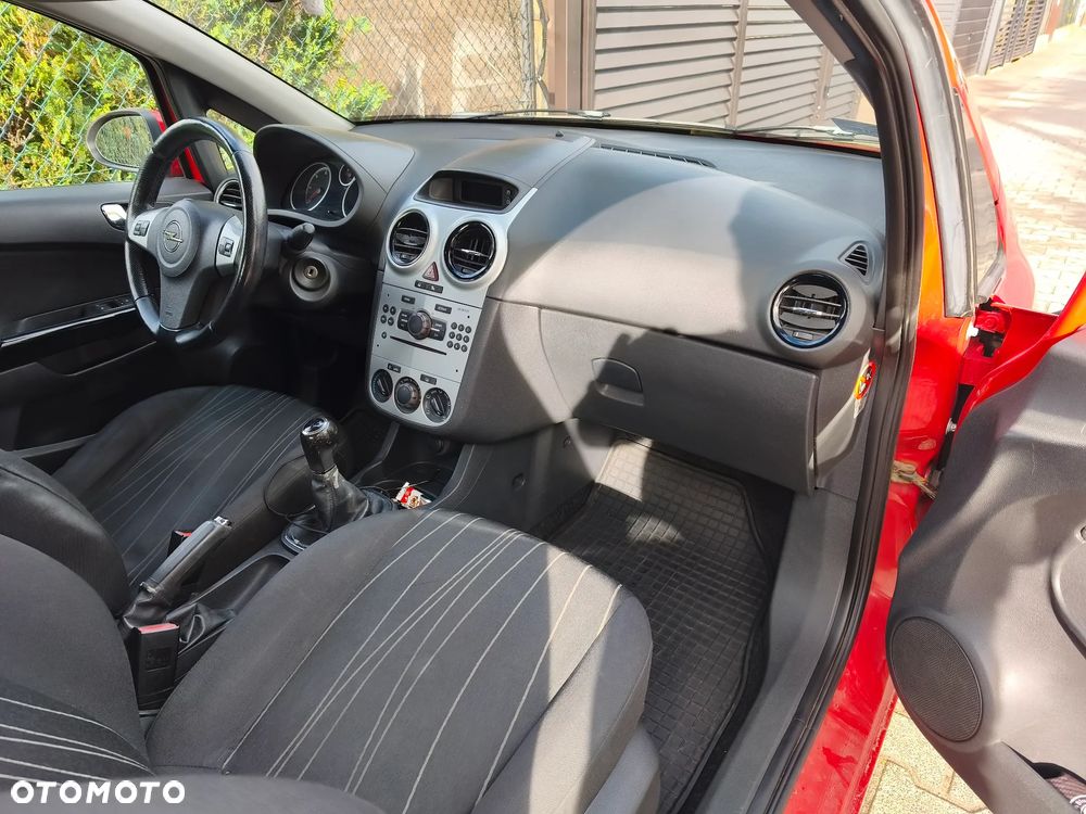 Opel Corsa 2009 photo 2