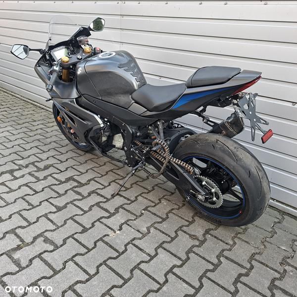 Suzuki GSX-R - 8