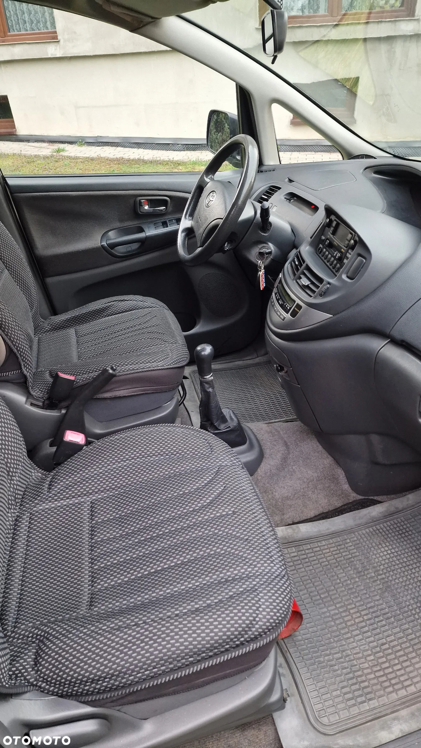 Toyota Previa 2.0 D-4D Luna - 8