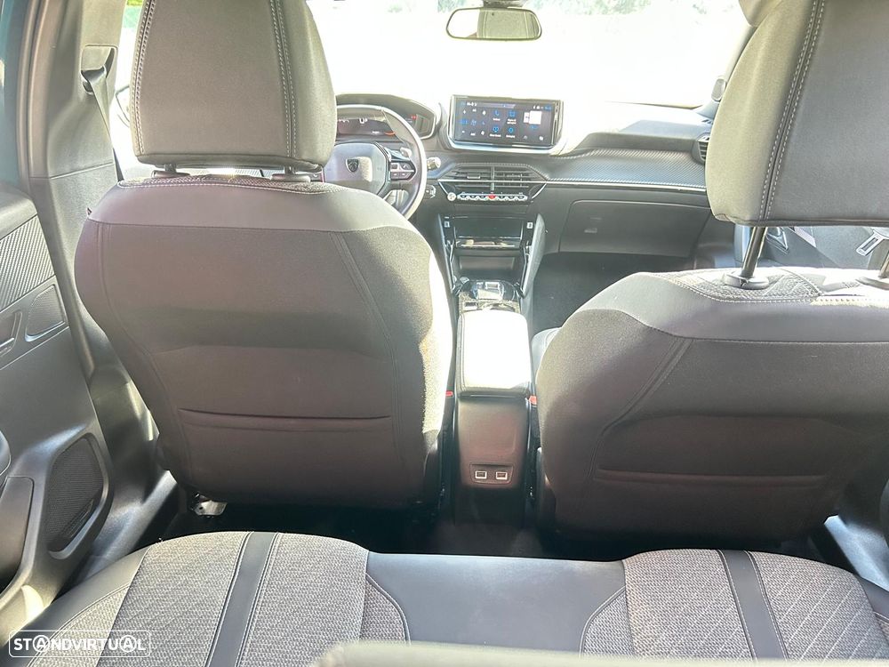 Peugeot 2008 Hybrid 145 e-DSC Allure - 28