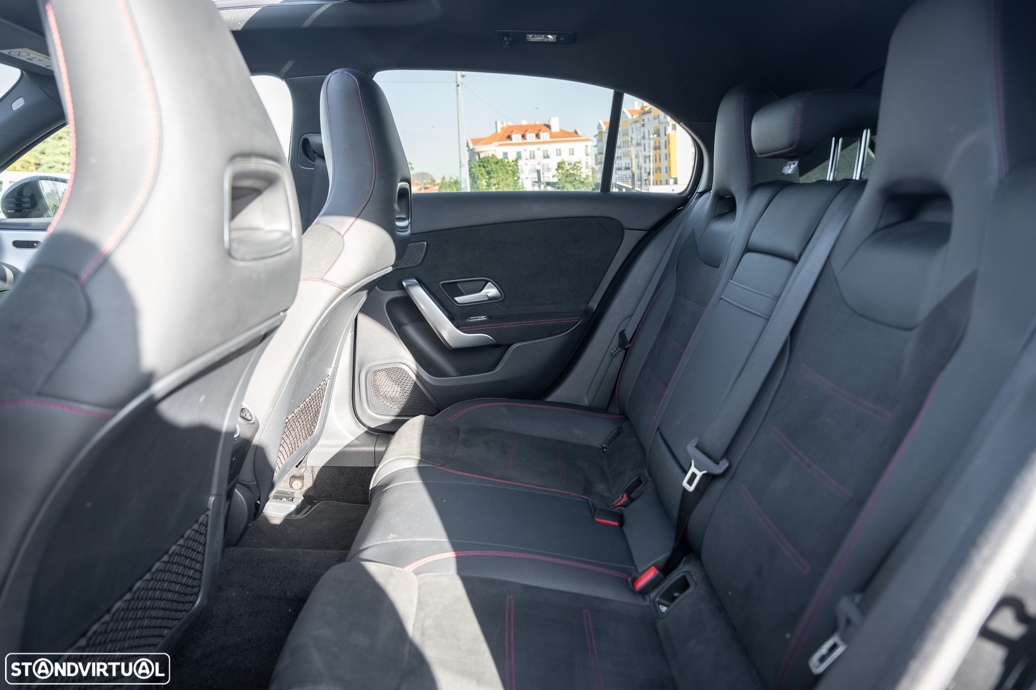 Mercedes-Benz A 250 e AMG Line - 10
