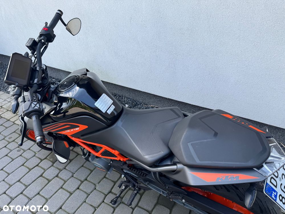 KTM Duke 125 - 8