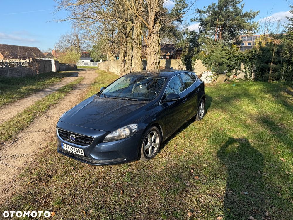 Volvo V40 - 16