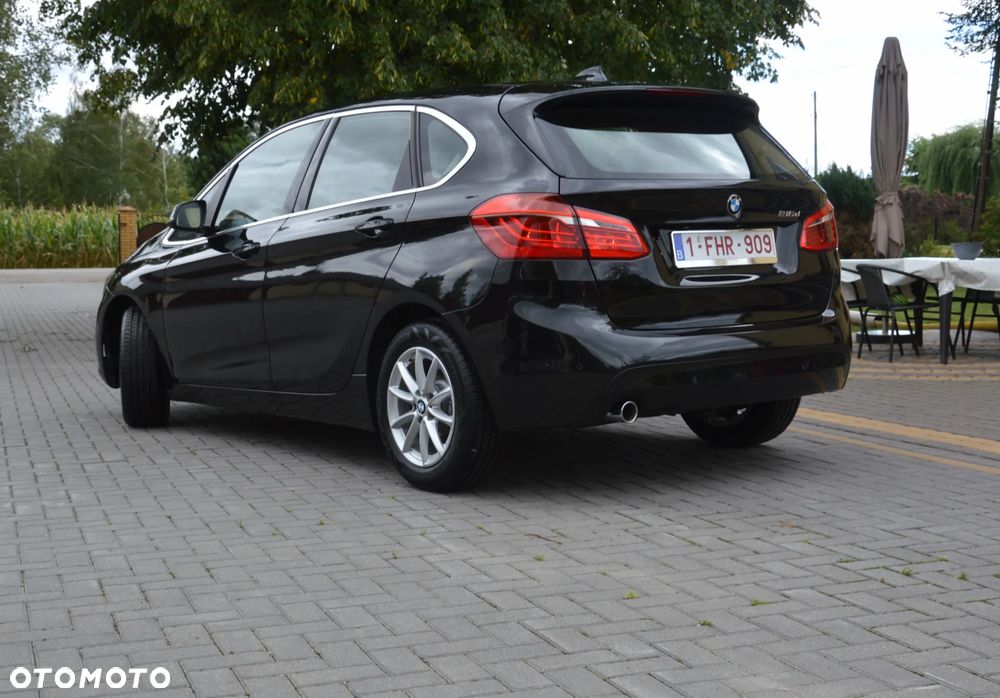 BMW Seria 2 216d - 4