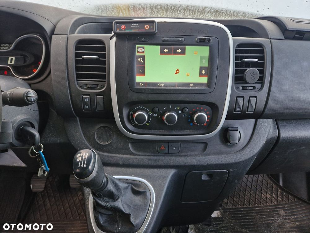 Renault Trafic - 15