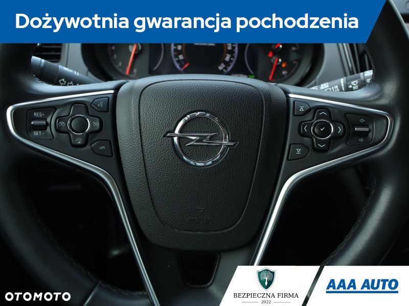 Opel Insignia - 21
