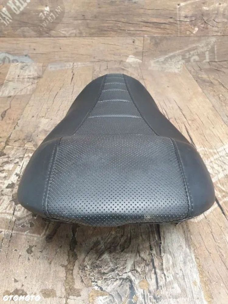 Siedzenie kierowcy Harley Davidson V-rod - 5