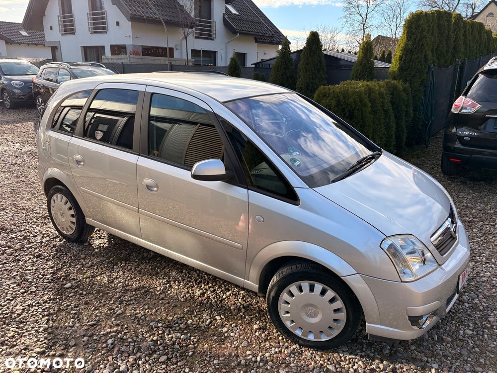 Opel Meriva 1.6 16V Cosmo - 12