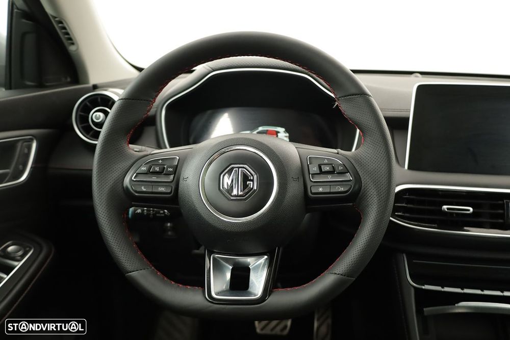 MG EHS 1.5 T-GDI Plug-in Hybrid Luxury - 14