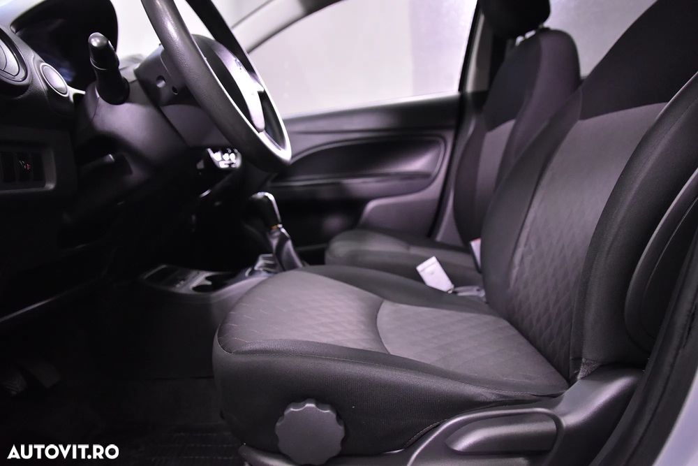 Mitsubishi Space Star - 21