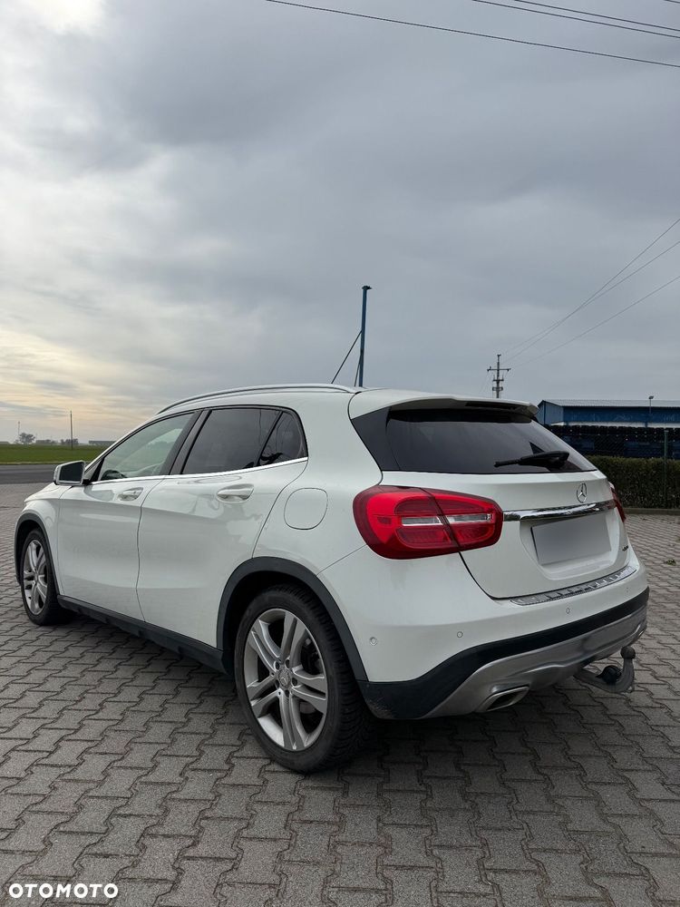 Mercedes-Benz GLA 220 CDI 4-Matic - 4