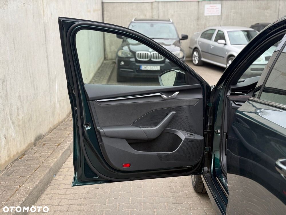 Skoda Octavia 2.0 TSI RS DSG - 14