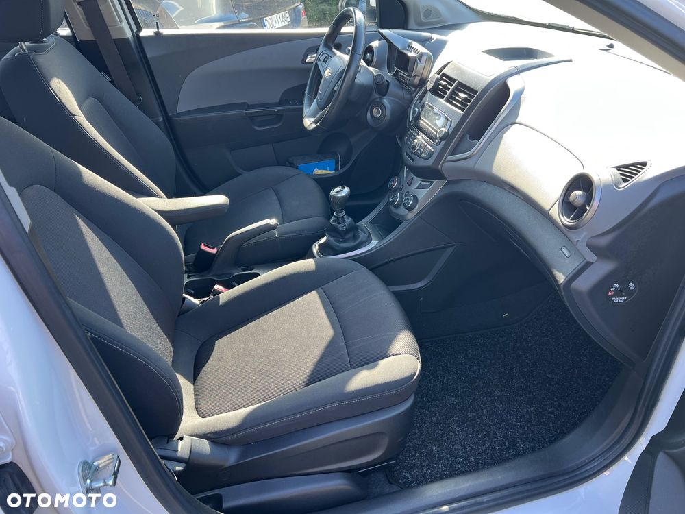 Chevrolet Aveo 1.6 LTZ - 5