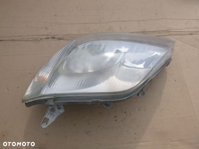 LAMPA LEWY PRZÓD LEWA PRZEDNIA TOYOTA COROLLA E12 01- - 8