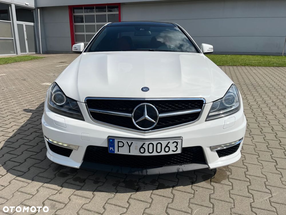 Mercedes-Benz Klasa C 63 AMG AMG SPEEDSHIFT MCT - 11