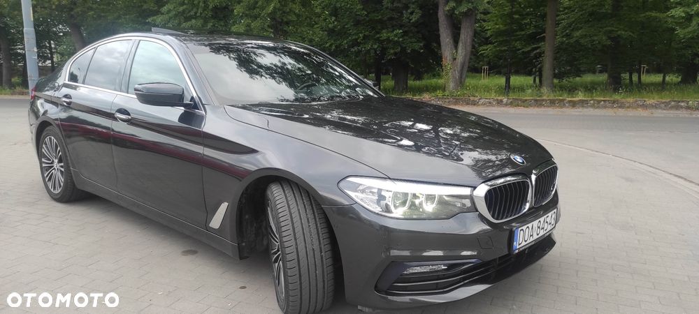 BMW Seria 5 530i Sport Line sport - 8