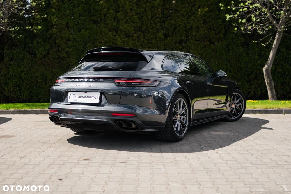 Porsche Panamera - 5