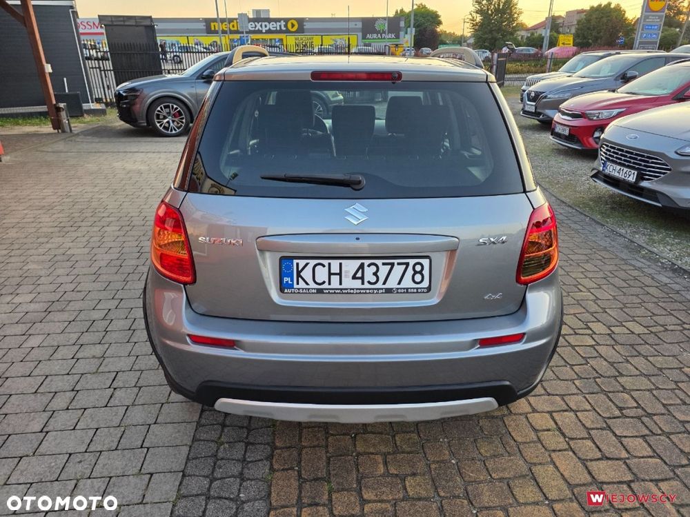 Suzuki SX4 - 10