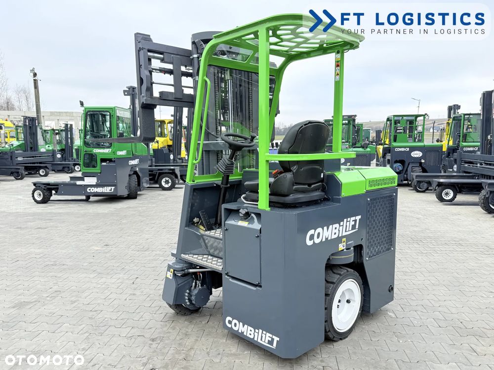 Combilift WÓZEK CZTEROKIERUNKOWY - WIELOKIERUNKOWY | COMBILIFT CB3000 | DIESEL | TRIPLEX 5500MM | POZYCJONER WIDEŁ | PRZESUW WIDEŁ | WOLNY SKOK | STAN IDEALNY | Szeroka oferta wózków czterokierunkowych i bocznych, dopasowanych do różnorodnych potrzeb i zastosowań - 24