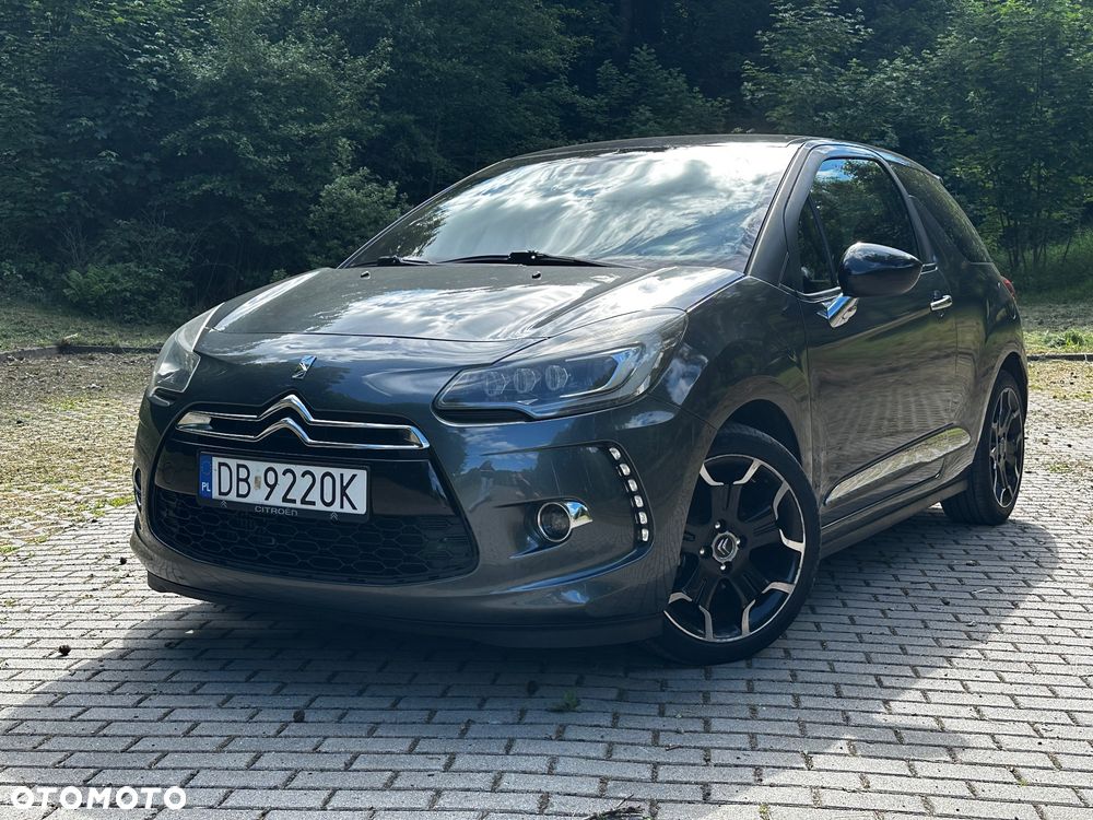 Citroën DS3 BlueHDi 120 SportChic - 1