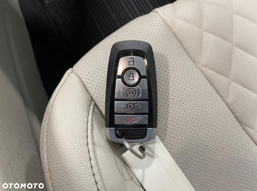 Ford Edge - 16