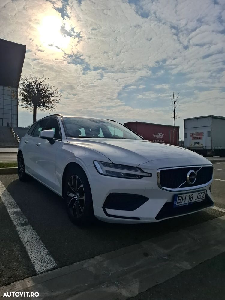 Volvo V60 B4 MHEV AT8 FWD Momentum - 2