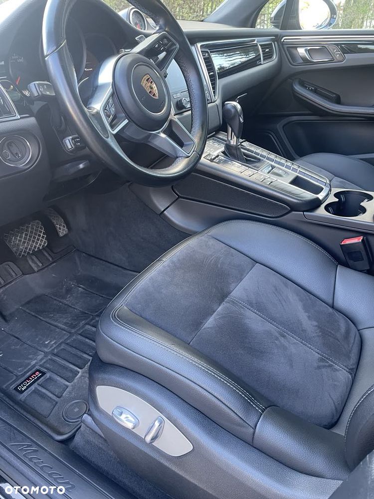 Porsche Macan - 28