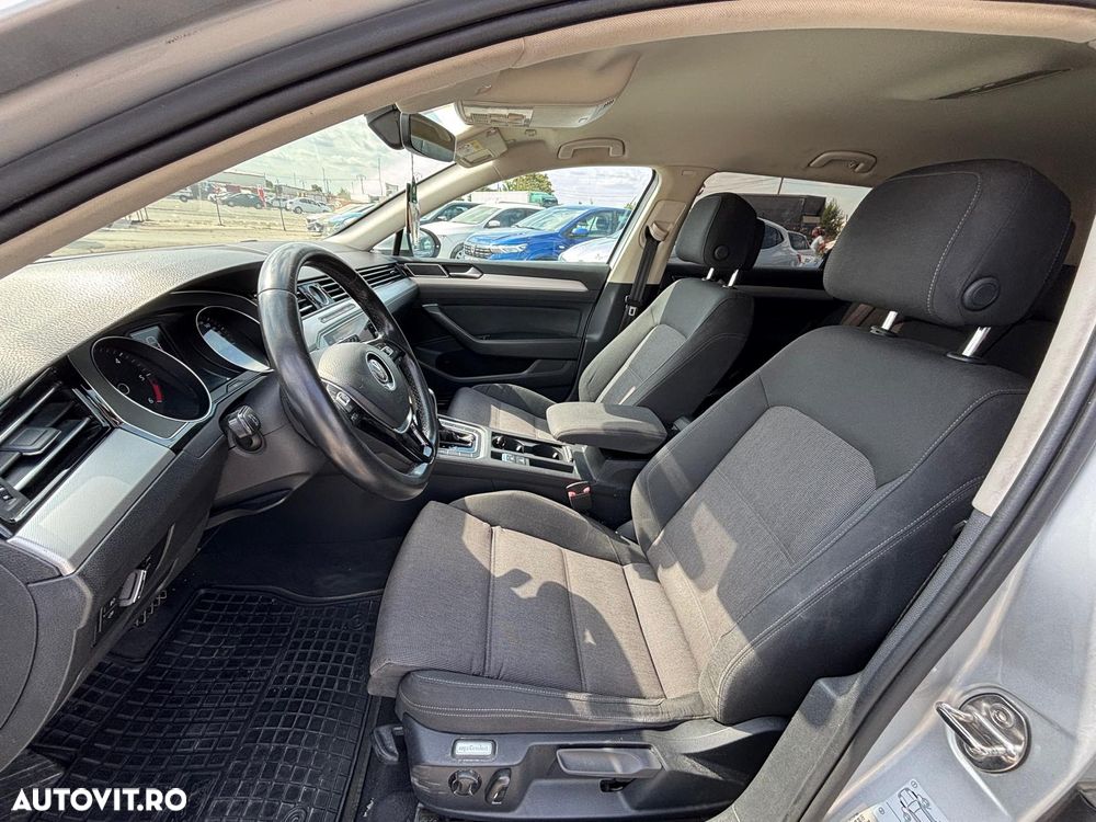 Volkswagen Passat 2.0 TDI DSG Comfortline - 5