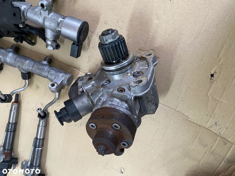 WTRYSKIWACZE POMPA UKŁAD PALIWOWY AUDI A4 8W A5 A6 4K A7 C8 A8 4N 3.0 TDI - 6