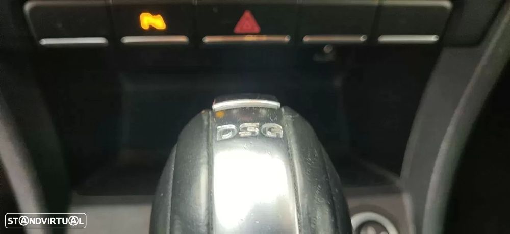 VW New Beetle 2.0 TSI Sport DSG - 40