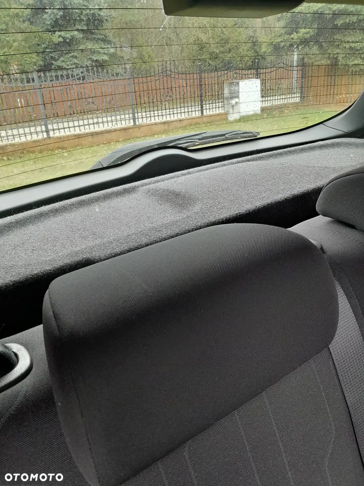 Toyota Auris 1.33 VVT-i Terra - 28