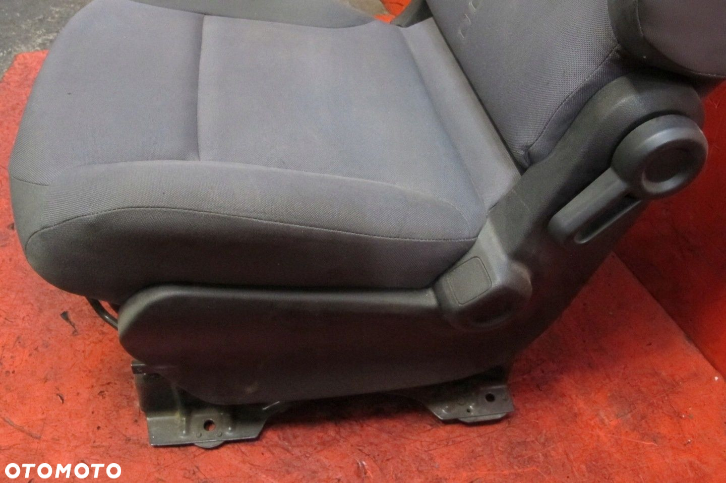 BERLINGO 3 III PARTNER FOTEL LEWY KIEROWCY EUROPA - 6