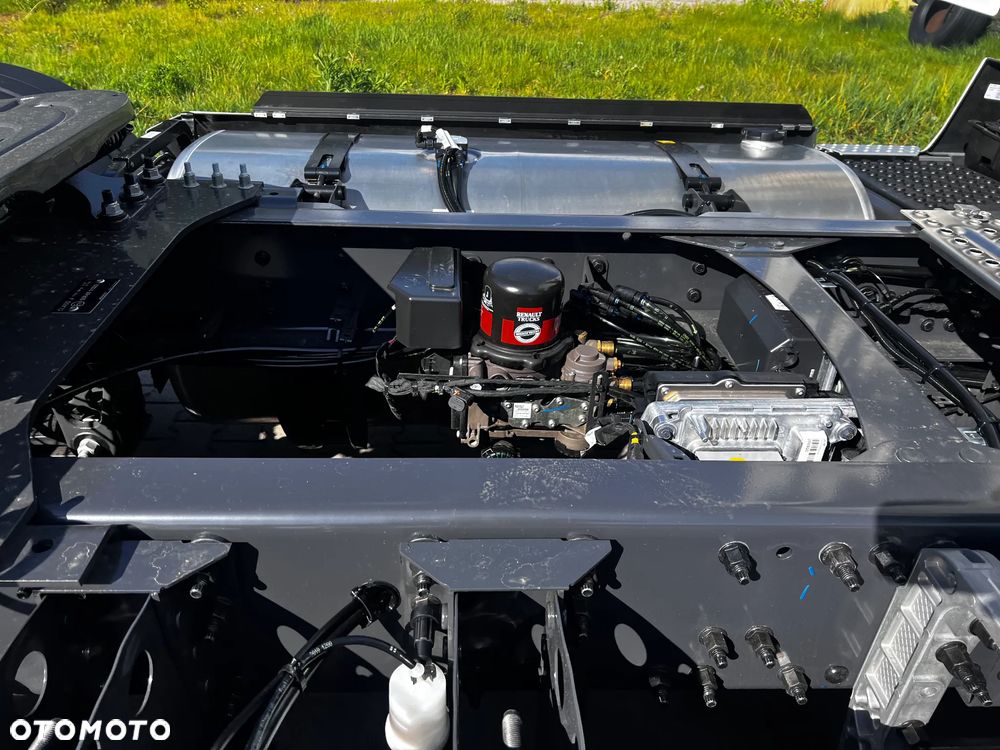 Renault T480 TC - 13