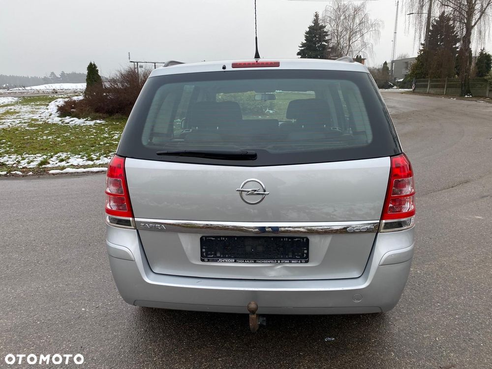 Opel Zafira - 16