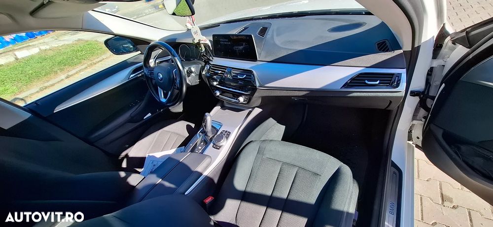BMW Seria 5 520d Touring Aut. Luxury Line - 5