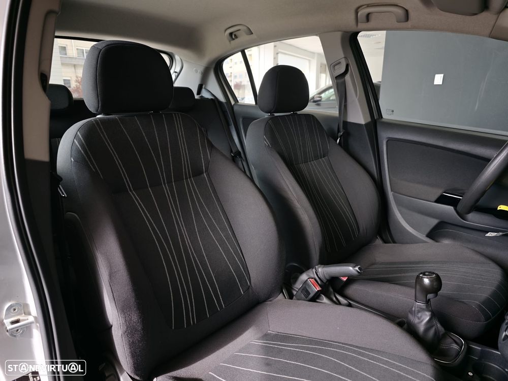 Opel Corsa 1.2 Cosmo - 29