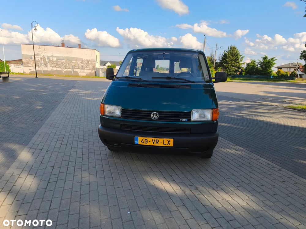 Volkswagen Transporter - 9