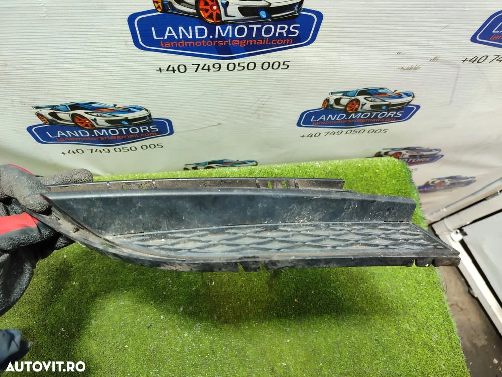 GRILA BARA FATA DREAPTA BMW SERIA 3 E90 LCI 318D 2.0 DIESEL 2009 COD OEM 7138418 / 51117138418 / 2005-2013 - 5